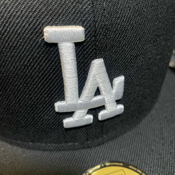 NEW ERA X PAPER PLANES - MLB - Los Angeles Dodgers 59FIFTY Fitted Hat - Picture 8 of 9